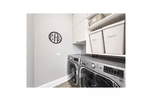 613 W Belden Ave, Chicago, IL 60614 - Photo 37