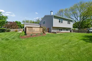 2404 Flambeau Dr, Naperville, IL 60564 - Photo 27