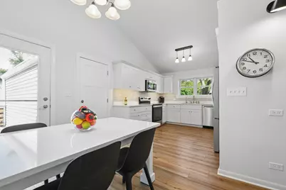 2404 Flambeau Drive, Naperville, IL 60564 - Photo 7