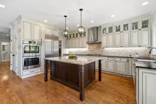 535 N Walnut St, Elmhurst, IL 60126 - Photo 5