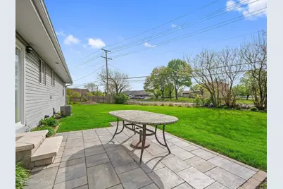 605 Commanche Court, Carol Stream, IL 60188 - Photo 17