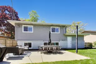 1153 Kenton Rd, Deerfield, IL 60015 - Photo 33