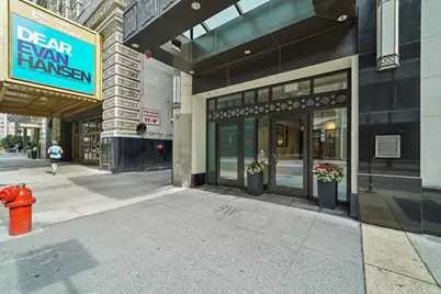 8 W Monroe Street #1604, Chicago, IL 60603 - Photo 3