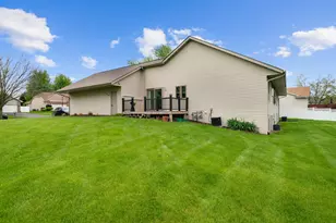 6642 Sawgrass Dr, Rockford, IL 61114 - Photo 29