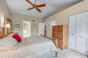 2106 Glasgow Ct, Hanover Park, IL 60133 - Photo 27