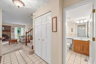 2106 Glasgow Ct, Hanover Park, IL 60133 - Photo 9