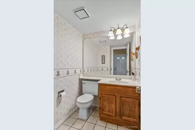 2106 Glasgow Court, Hanover Park, IL 60133 - Photo 11