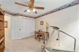 2106 Glasgow Ct, Hanover Park, IL 60133 - Photo 25