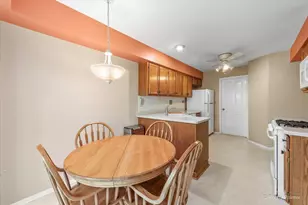 2106 Glasgow Ct, Hanover Park, IL 60133 - Photo 19