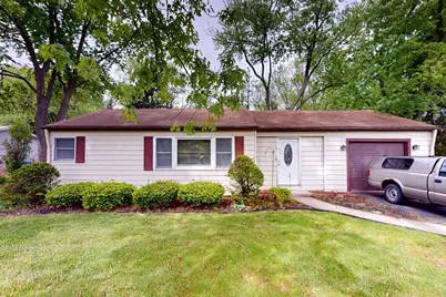 3336 N Betty Drive, Arlington Heights, IL 60004 - Photo 1