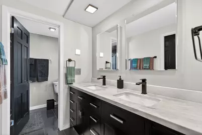 4019 Crestwood Drive, Northbrook, IL 60062 - Photo 15
