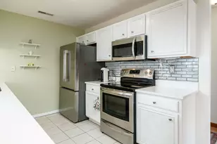 6307 Oak Crest Ln, Loves Park, IL 61111 - Photo 15