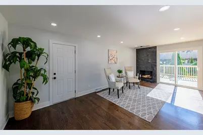 380 Ventura Club Drive, Roselle, IL 60172 - Photo 13