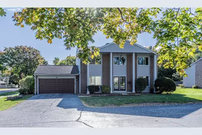380 Ventura Club Drive, Roselle, IL 60172 - Photo 1