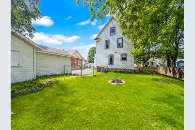 116 E Fuller Street, Freeport, IL 61032 - Photo 3