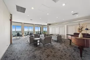 4170 N Marine Dr, Chicago, IL 60613 - Photo 29