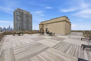 2000 N Lincoln Park W, Chicago, IL 60614 - Photo 23