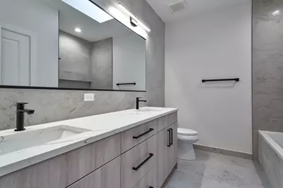 5357 N Melvina Avenue, Chicago, IL 60630 - Photo 17