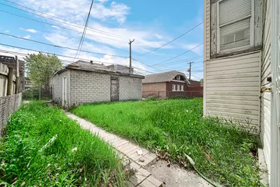 11317 S Indiana Avenue, Chicago, IL 60628 - Photo 19