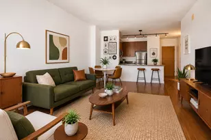 210 S Desplaines St, Chicago, IL 60661 - Photo 5