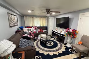 27W088 Evelyn Ave, Winfield, IL 60190 - Photo 5