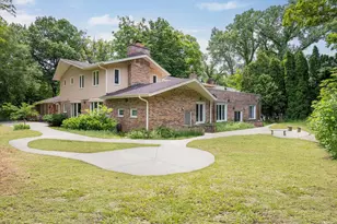188 N Bloomingdale Rd, Bloomingdale, IL 60108 - Photo 3