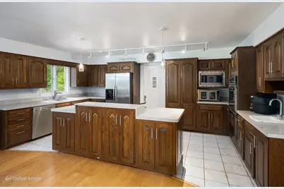 188 N Bloomingdale Road, Bloomingdale, IL 60108 - Photo 11