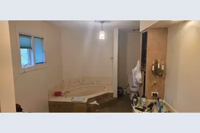 188 N Bloomingdale Road, Bloomingdale, IL 60108 - Photo 11