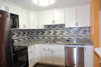 2015 S Finley Road #408, Lombard, IL 60148 - Photo 5