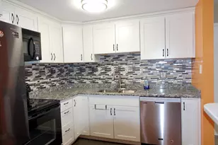 2015 S Finley Rd, Lombard, IL 60148 - Photo 5