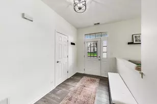 903 Sheridan Cir, Naperville, IL 60563 - Photo 3