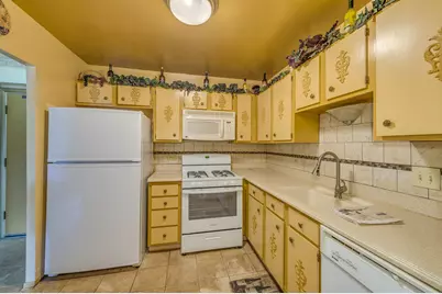 720 Wellington Avenue #307, Elk Grove Village, IL 60007 - Photo 11