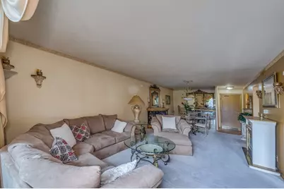 720 Wellington Avenue #307, Elk Grove Village, IL 60007 - Photo 9
