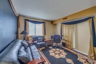 720 Wellington Ave, Elk Grove Village, IL 60007 - Photo 15