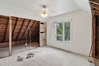 7220 N Hamilton Avenue, Chicago, IL 60645 - Photo 13