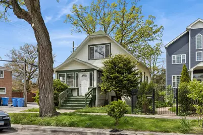 7220 N Hamilton Avenue, Chicago, IL 60645 - Photo 1