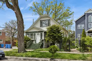 7220 N Hamilton Ave, Chicago, IL 60645 - Photo 1