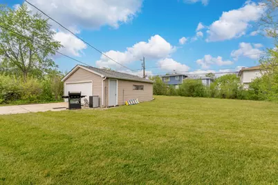 404 E Lincoln Avenue, Glendale Heights, IL 60139 - Photo 11