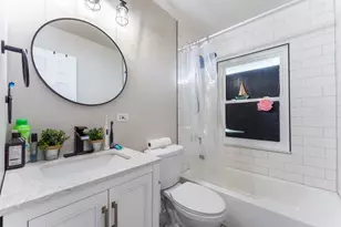 404 E Lincoln Ave, Glendale Heights, IL 60139 - Photo 7
