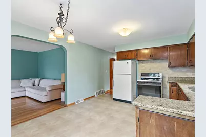 23509 N Garden Lane, Lake Zurich, IL 60047 - Photo 9