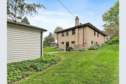 23509 N Garden Lane, Lake Zurich, IL 60047 - Photo 5