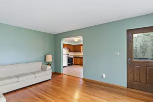 23509 N Garden Ln, Lake Zurich, IL 60047 - Photo 11