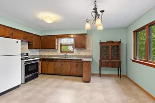 23509 N Garden Ln, Lake Zurich, IL 60047 - Photo 7