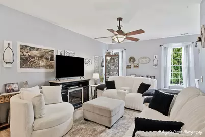 2636 Evergreen Circle, McHenry, IL 60050 - Photo 5