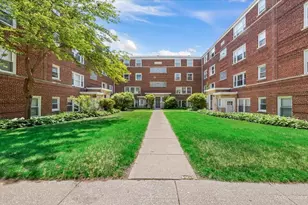 2727 W Berwyn Ave, Chicago, IL 60625 - Photo 1