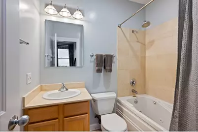 612 W Barry Avenue #1, Chicago, IL 60657 - Photo 19