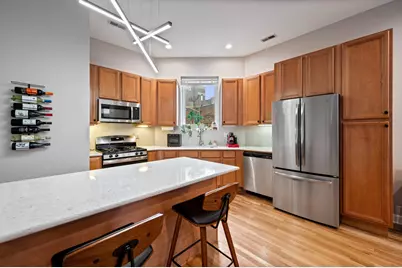 612 W Barry Avenue #1, Chicago, IL 60657 - Photo 7