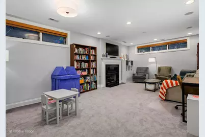 1945 W Erie Street #1W, Chicago, IL 60622 - Photo 17