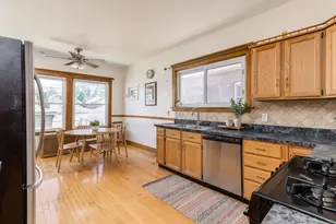 2421 Wesley Ave, Berwyn, IL 60402 - Photo 13