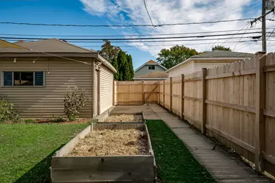 2421 Wesley Avenue, Berwyn, IL 60402 - Photo 31